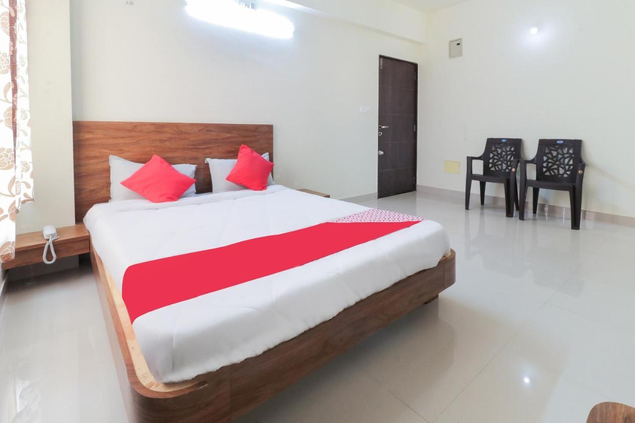 Oyo 63903 Hotel Shree Ram Villa Dwārka Extérieur photo