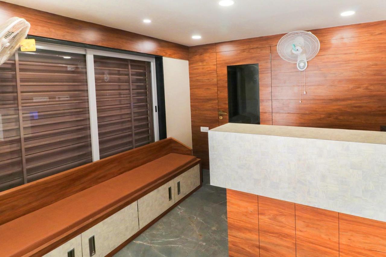 Oyo 63903 Hotel Shree Ram Villa Dwārka Extérieur photo